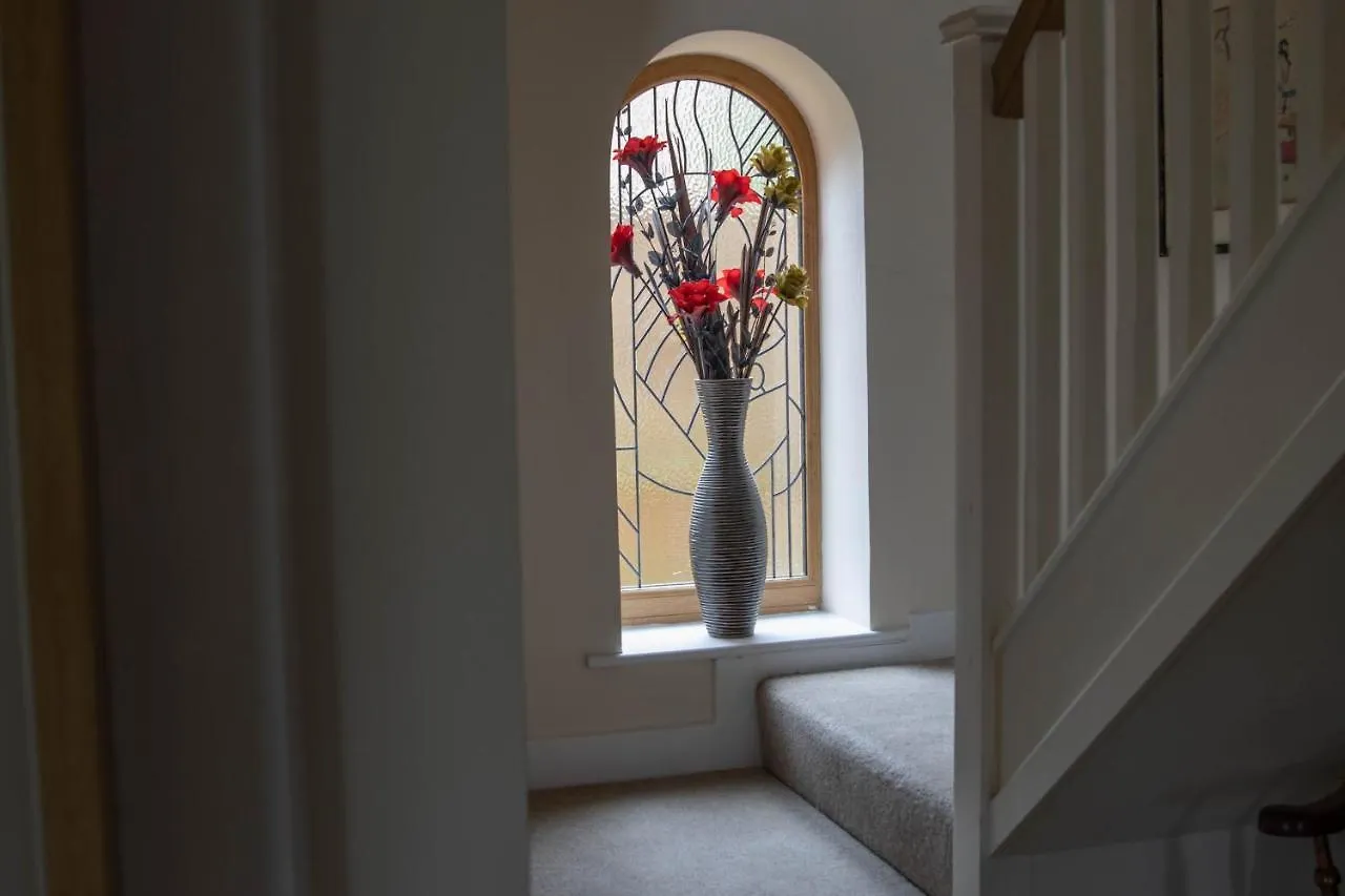 Bradley Manor Villa Huddersfield Holiday home